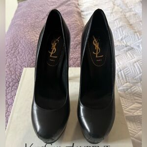 Yves Saint Laurent Black Heels